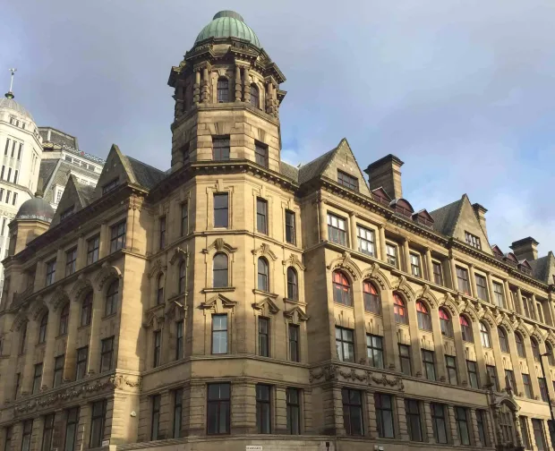 uk-196-Deansgate-Building-Sunshine